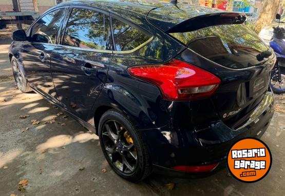 Autos - Ford Focus 2.0 se plus 2015 Nafta 130000Km - En Venta