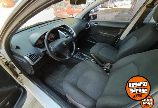 Autos - Peugeot 207 2013 Nafta 117000Km - En Venta
