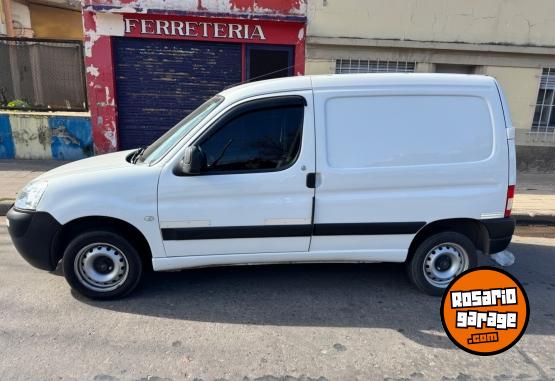 Utilitarios - Citroen Berlingo 2022 Diesel 90000Km - En Venta