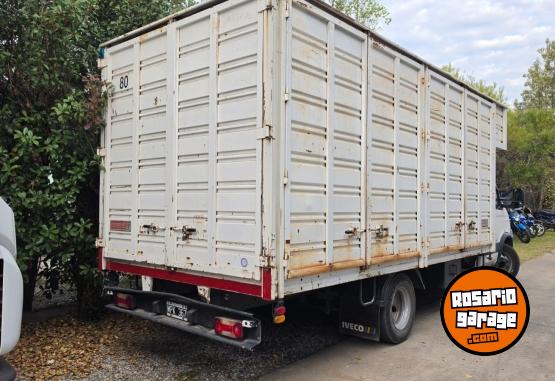 Camiones y Grúas - IVECO DAILY 70C16 - TODO PUERTAS - 2013 - En Venta