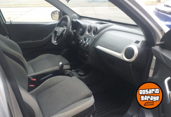 Utilitarios - Chevrolet MONTANA AA/CC 2020 GNC 100000Km - En Venta