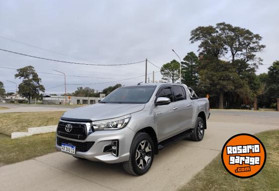 Camionetas - Toyota Hilux DC SRX 2.8 TDI AT 2018 Diesel 196000Km - En Venta