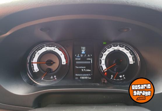 Camionetas - Toyota Hilux DC SRX 2.8 TDI AT 2018 Diesel 196000Km - En Venta