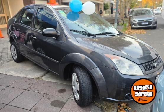 Autos - Ford FIESTA MAX 2009 Nafta  - En Venta