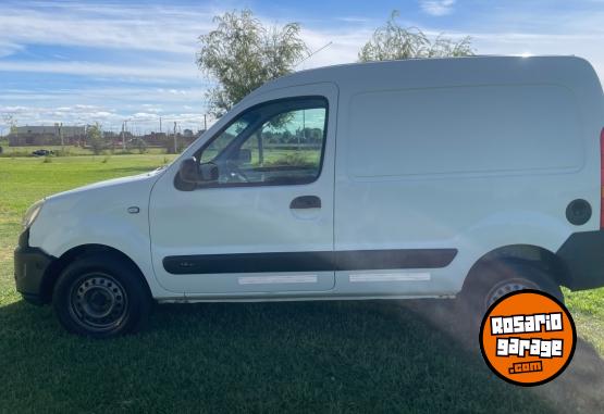 Utilitarios - Renault Kangoo 2016 Nafta 202000Km - En Venta