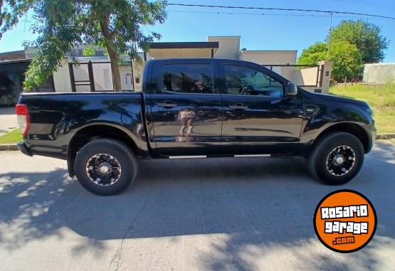 Camionetas - Ford Ranger 2017 Diesel 210000Km - En Venta