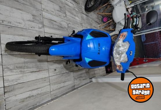 Motos - Motomel Bliz 2026 Nafta 240Km - En Venta