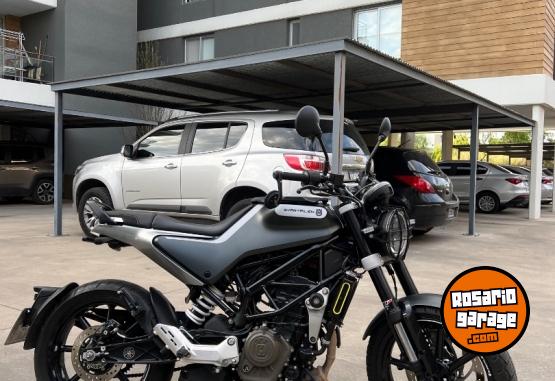 Motos - Husqvarna Svartpilen 200 2021 Nafta 7300Km - En Venta