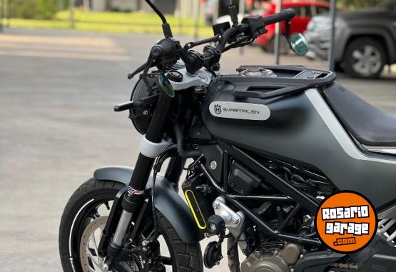 Motos - Husqvarna Svartpilen 200 2021 Nafta 7300Km - En Venta