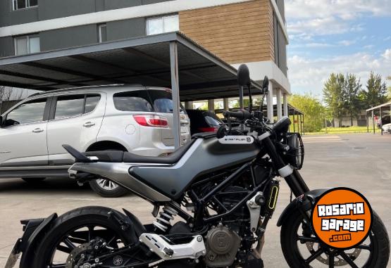 Motos - Husqvarna Svartpilen 200 2021 Nafta 7300Km - En Venta