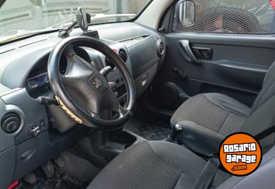 Utilitarios - Peugeot Partner Confort 1.6 2018 GNC 147800Km - En Venta