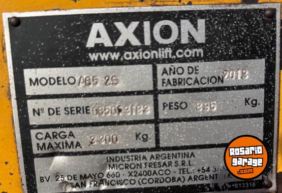 Camiones y Grúas - Iveco daily 2012 con Grua AXXION 3.2 Tn - En Venta