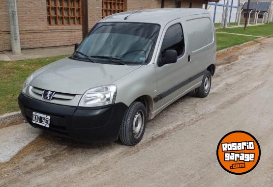 Utilitarios - Peugeot Partner 2011 Nafta 125000Km - En Venta