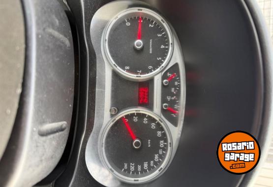 Autos - Volkswagen Gol Trend 2011 Nafta 135000Km - En Venta