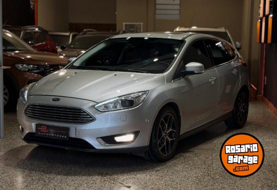Autos - Ford FOCUS TITANIUM 2015 Nafta 133000Km - En Venta