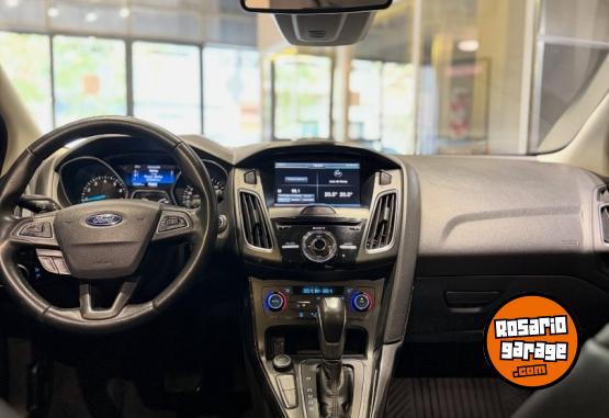 Autos - Ford FOCUS TITANIUM 2015 Nafta 133000Km - En Venta