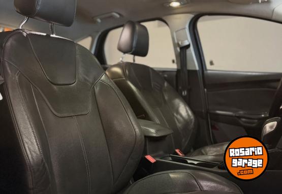 Autos - Ford FOCUS TITANIUM 2015 Nafta 133000Km - En Venta