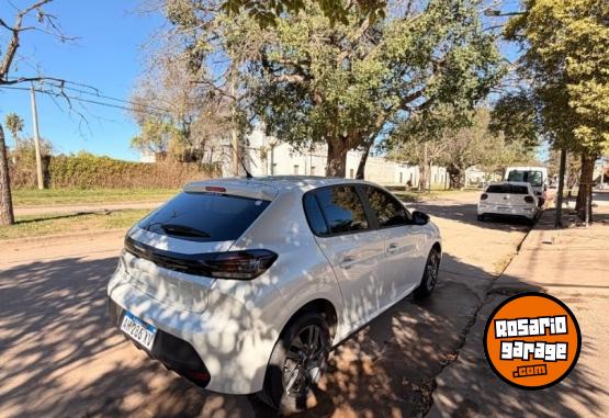 Autos - Peugeot 208 2025 Nafta 20000Km - En Venta