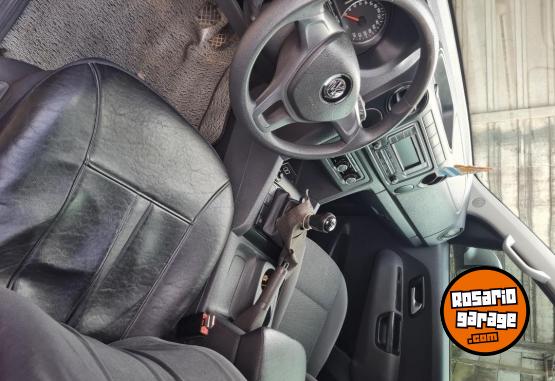 Camionetas - Volkswagen Amarok 2015 Diesel 247000Km - En Venta