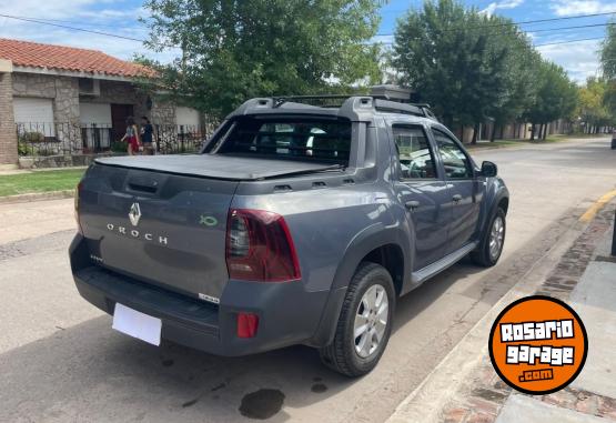 Autos - Renault Oroch outsider 1.6 2017 2017 Nafta 120000Km - En Venta