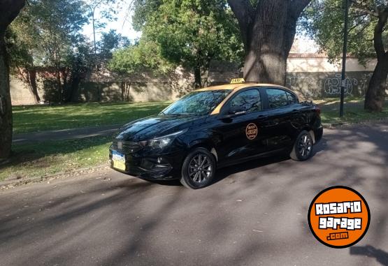 Autos - Fiat Cronos 2023 GNC 143000Km - En Venta