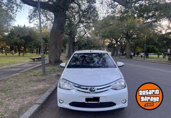 Autos - Toyota Etios  XLS 1.5 Sedan 4p 2016 Nafta 136000Km - En Venta