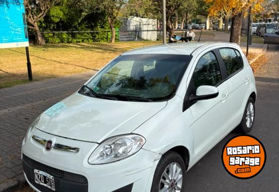Autos - Fiat Palio essence 2014 Nafta 98000Km - En Venta