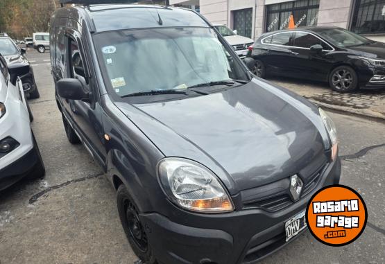 Utilitarios - Renault Kangoo 2015 GNC 140000Km - En Venta