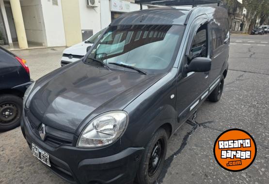 Utilitarios - Renault Kangoo 2015 GNC 140000Km - En Venta