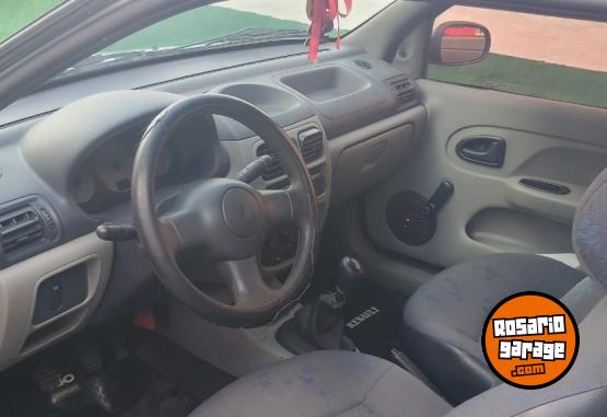 Autos - Renault Clio 2005 Nafta 177000Km - En Venta