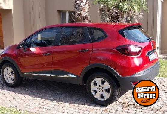 Autos - Renault Captur 2018 Nafta 81000Km - En Venta