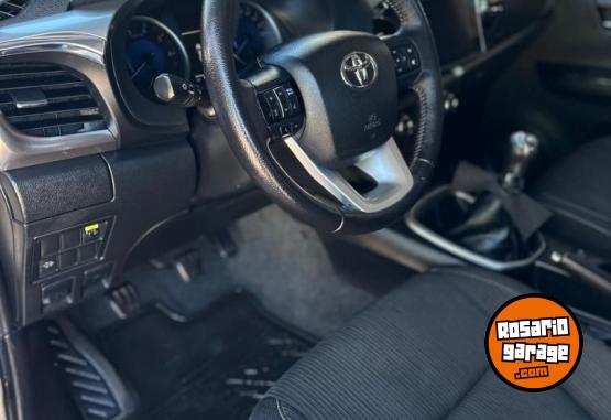 Camionetas - Toyota Hilux 2019 Diesel 120000Km - En Venta