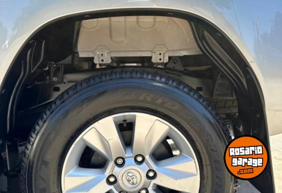 Camionetas - Toyota Hilux 2019 Diesel 120000Km - En Venta