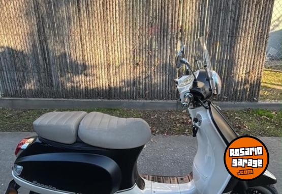 Motos - Zanella Styler Exclusive 150cc 2022 Nafta 7714Km - En Venta
