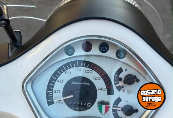 Motos - Zanella Styler Exclusive 150cc 2022 Nafta 7714Km - En Venta