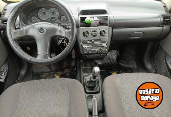 Autos - Chevrolet Corsa 2007 GNC 215000Km - En Venta