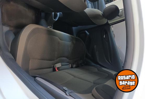 Autos - Chevrolet Prisma LTZ 1.4 2014 GNC 140000Km - En Venta