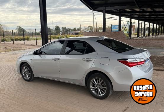 Autos - Toyota Corolla 2017 GNC 100000Km - En Venta