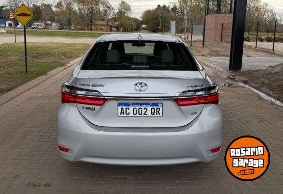 Autos - Toyota Corolla 2017 GNC 100000Km - En Venta