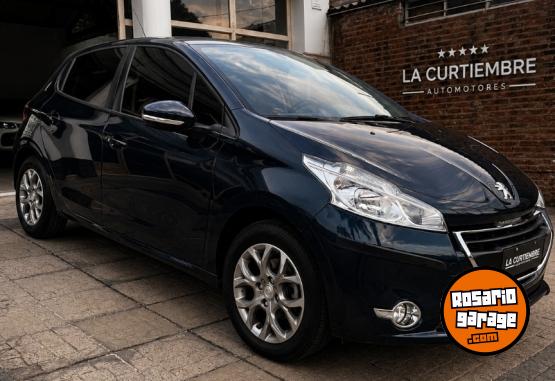 Autos - Peugeot 208 Allure Touch 2015 Nafta 110000Km - En Venta