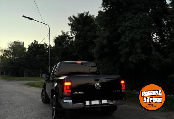 Camionetas - Volkswagen AMAROK V6 HIGHLINE 2018 Diesel 195000Km - En Venta