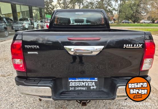 Camionetas - Toyota HILUX SR 2016 Diesel 250000Km - En Venta