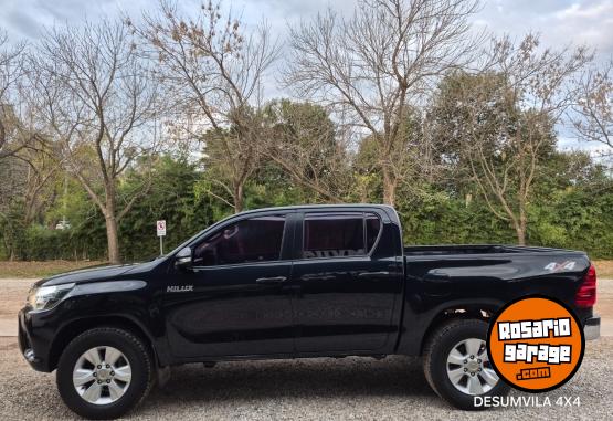 Camionetas - Toyota HILUX SR 2016 Diesel 250000Km - En Venta