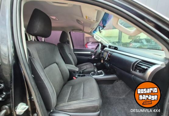 Camionetas - Toyota HILUX SR 2016 Diesel 250000Km - En Venta