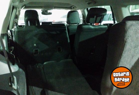 Camionetas - Jeep Commander td 2022 Diesel 80000Km - En Venta