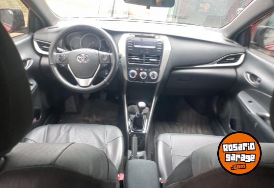 Autos - Toyota Yaris versi�n xs 2021 Nafta 57200Km - En Venta