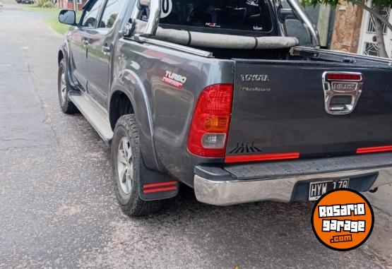 Camionetas - Toyota Hilux srv 2009 Diesel 173000Km - En Venta