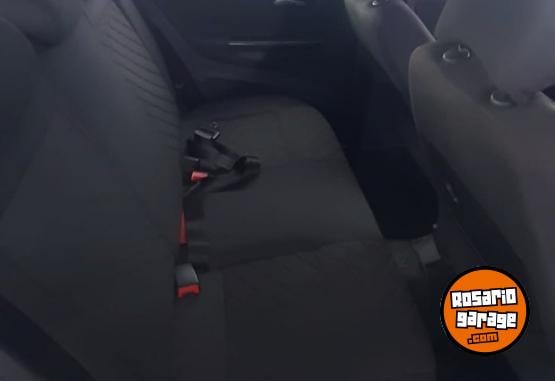 Autos - Volkswagen Suran 2016 Nafta 250000Km - En Venta