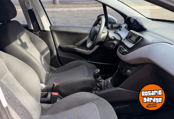 Autos - Peugeot 208 2016 Nafta 152000Km - En Venta