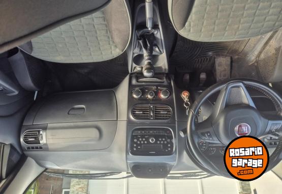 Camionetas - Fiat strada adventure 2016 Nafta 98500Km - En Venta